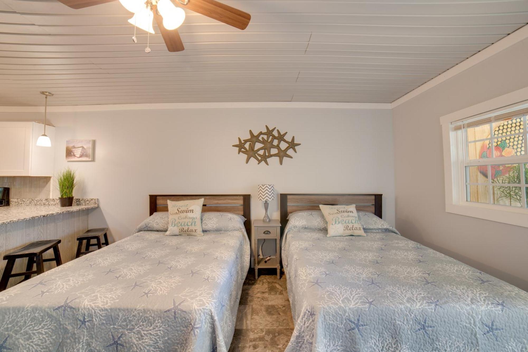 Ocean Isle Beach Studio With Patio - 1 Mi To Pier! Dış mekan fotoğraf